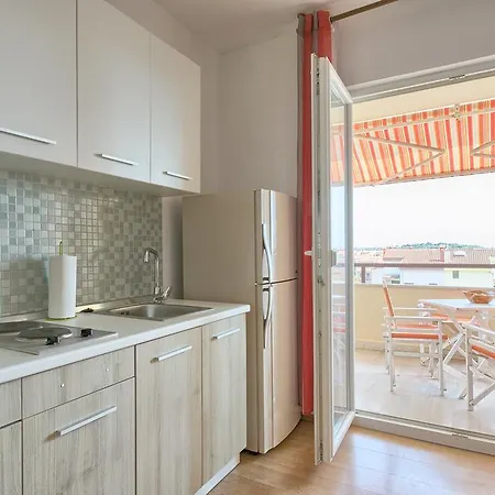 Apartment Veruda Porat