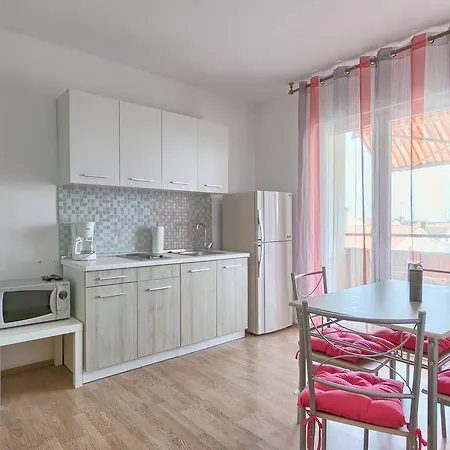 Veruda Porat Apartman *